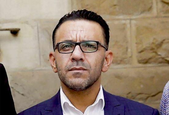 قوات الاحتلال تداهم منزل محافظ القدس
