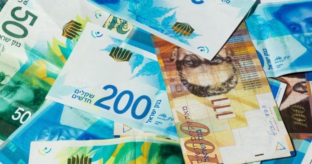 سعر صرف الدولار مقابل الشيكل اليوم الجمعة