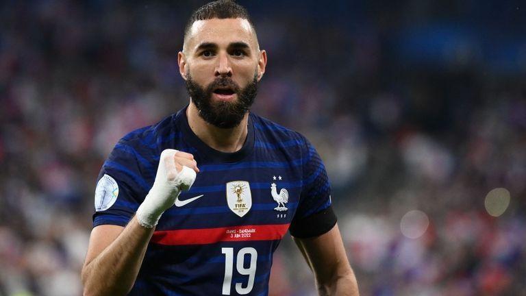 ميدالية ذهبية تنتظر بنزيما في كأس العالم 2022