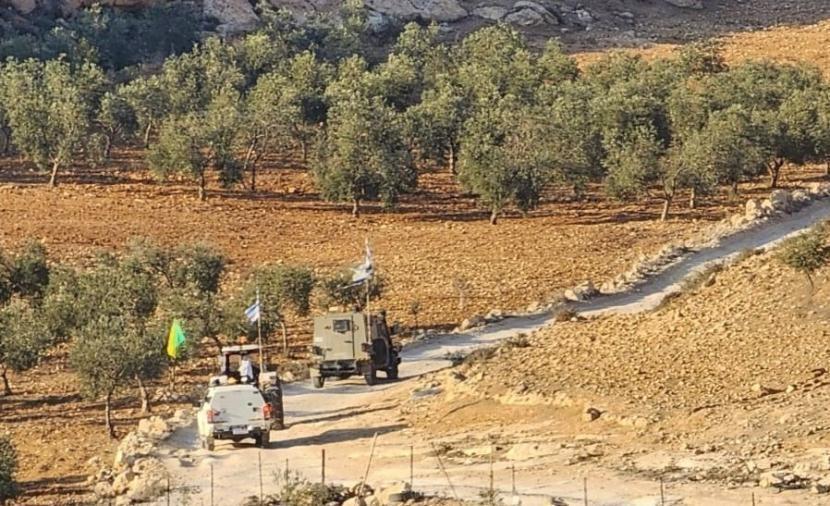 الاحتلال يستولي على جرار زراعي بمسافر يطا