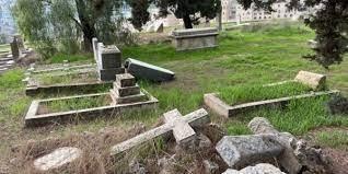 شؤون الكنائس: الاعتداء على المقبرة الأسقفية همجي