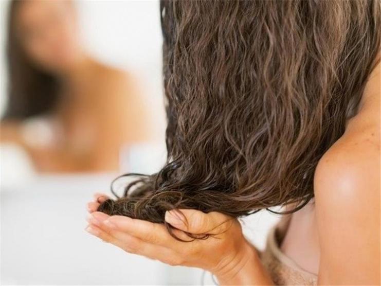 أضرار زيوت الشعر التي تحتوي السيليكون