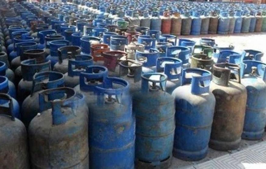أصحاب محطات الغاز بغزة يضربون عن العمل بعد قرار اقتطاع مبالغ مالية منهم