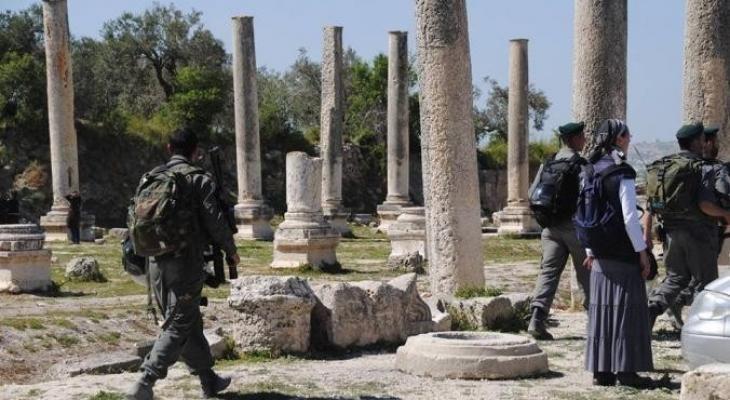الاحتلال يقتحم الموقع الاثري في سبسطية