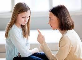 كيف تؤدب طفلك بسبب الشتائم؟