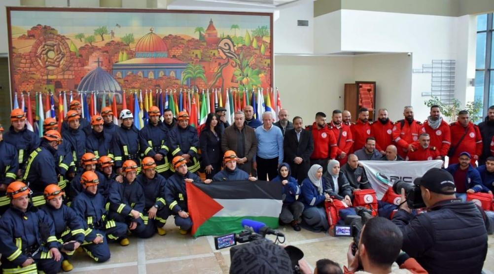 بتوجيهات من الرئيس: فريق فلسطين للتدخل والاستجابة العاجلة يتوجه إلى سوريا وتركيا