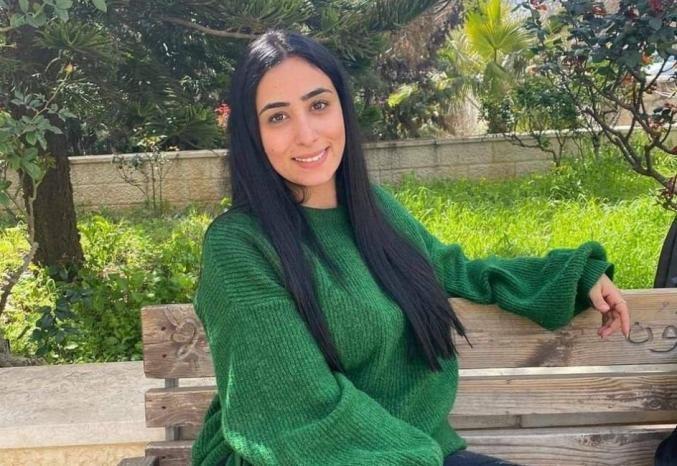 الاحتلال يمدد الحبس المنزلي للصحفية لمى غوشة