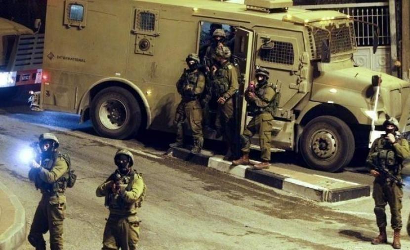 الاحتلال يشن حملة اعتقالات في الضفة الغربية
