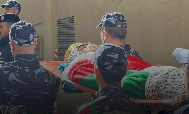 تشييع الشهيد محمد الجوابرة في جنازة عسكرية بالخليل