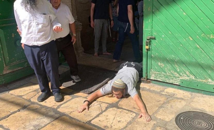 مستوطنون ينظمون وقفات استفزازية في محيط الأقصى