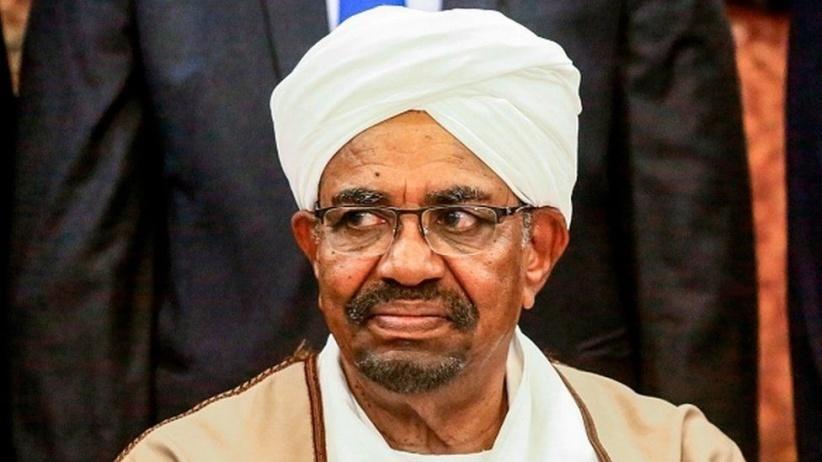نقل عمر البشير إلى العناية المركزة وحالته خطيرة