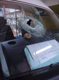 إصابة سيدة في هجوم لمستوطنين استهدفوا سيارة اسعاف قرب زعترة