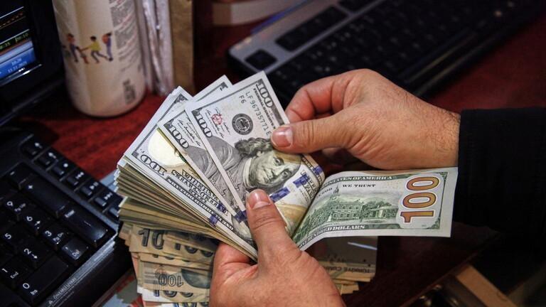 انخفاض سعر الدولار مقابل الشيكل