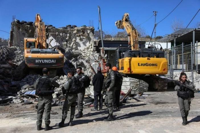 الاحتلال يهدم مصلى و