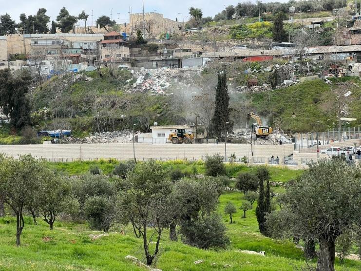  الاحتلال يهدم 3 منازل في حي واد الجوز بالقدس