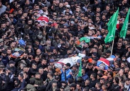جماهير غفيرة في جنين تشيع جثامين الشهداء الثلاثة إلى مثواهم الأخير