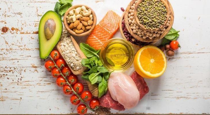 لا تهملي هذه الأغذية لتعزيز صحة بشرتك في رمضان
