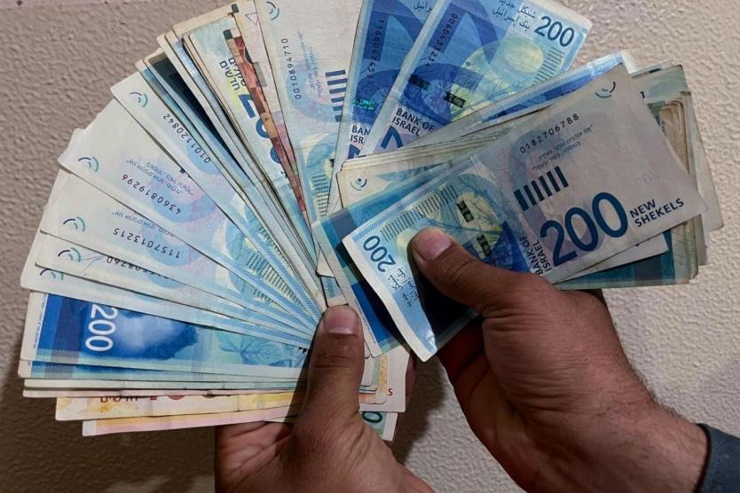 وزير المالية : لا يوجد راتب آخر قبل العيد