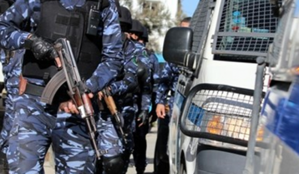 الشرطة: سطو مسلح على أحد البنوك في الخليل