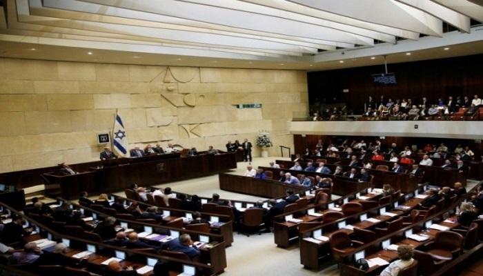 حكومة الاحتلال تُؤجل تعديل قانون تجنيد الحريديم