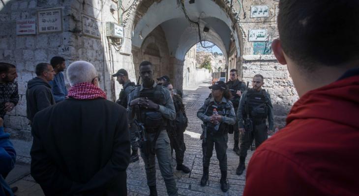 الاحتلال يعرقل وصول المصلين لصلاة الجمعة في 