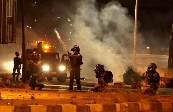 إصابات بمواجهات مع الاحتلال في مخيم العروب شمال الخليل