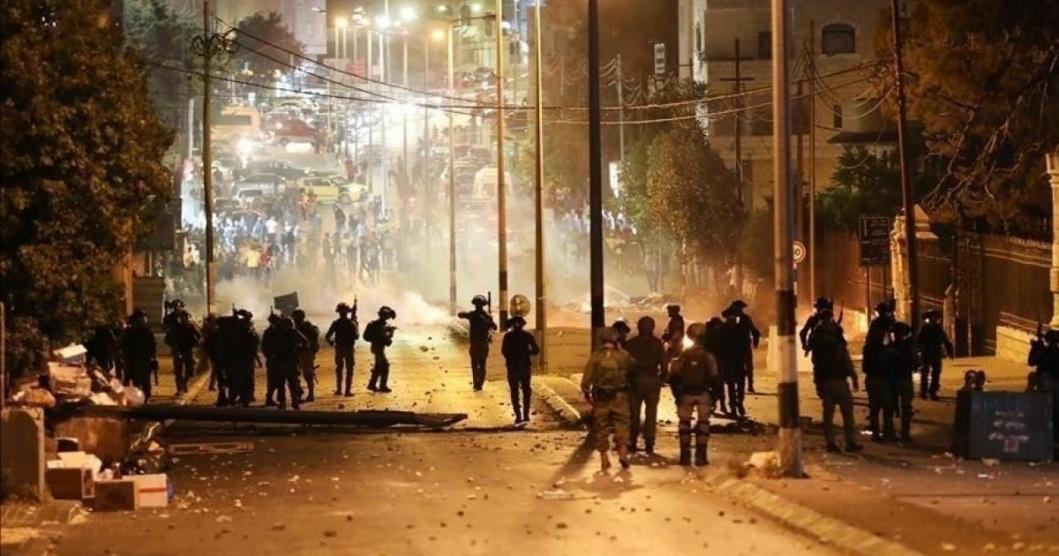 إصابات بالمطاط والاختناق وأخذ قياسات منزلين خلال اقتحام الاحتلال نابلس