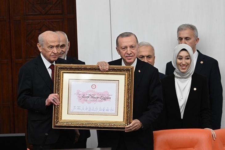 أردوغان يؤدي اليمين الدستورية إيذانا ببدء ولايته الرئاسية الجديدة