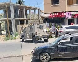 الاحتلال يغلق حاجز بيت فوريك ويقتحم المنطقة الشرقية من نابلس