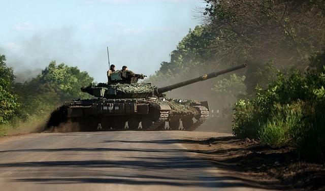 أوكرانيا تعلن بدء قواتها الهجوم المضاد ضد روسيا