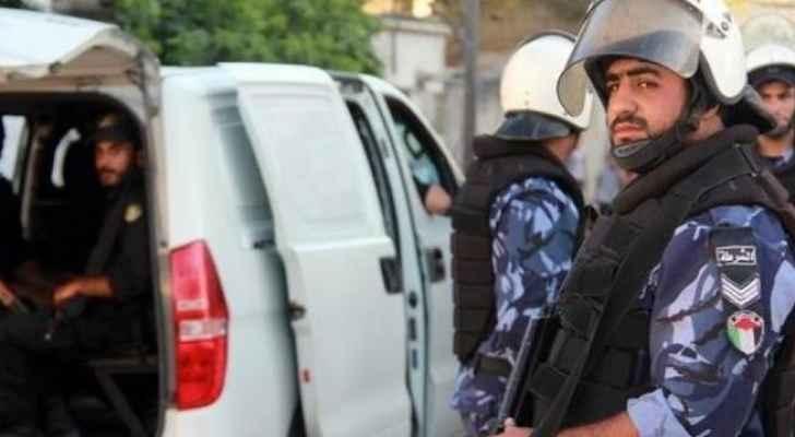 مسلحون يسطون على بنك في ترقوميا
