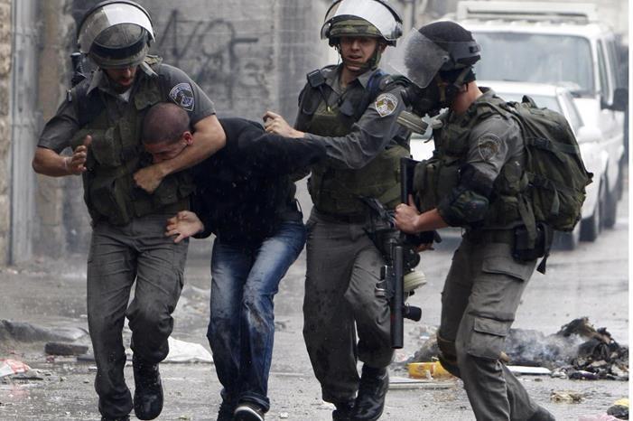 الاحتلال يعتقل فلسطينيين من جنين