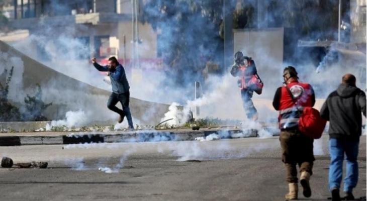 إصابات بالاختناق خلال قمع الاحتلال مسيرة ضد الاستيطان غرب نابلس