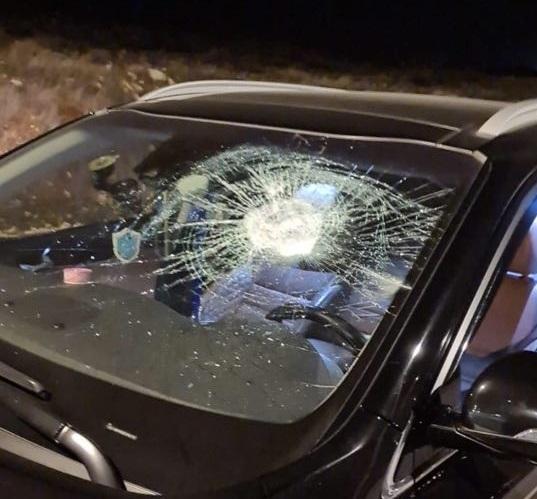 مستوطنون يهاجمون مركبات المواطنين غرب نابلس