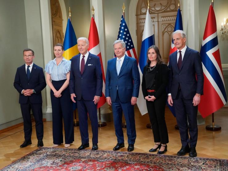  بايدن ودول شمال أوروبا يتعهدون على دعم أوكرانيا ضد روسيا