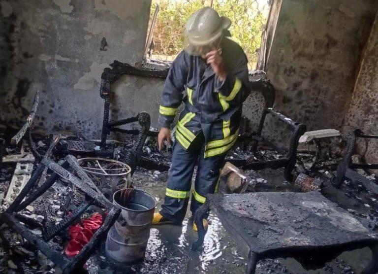 3 إصابات بحريق منزل شمال طولكرم