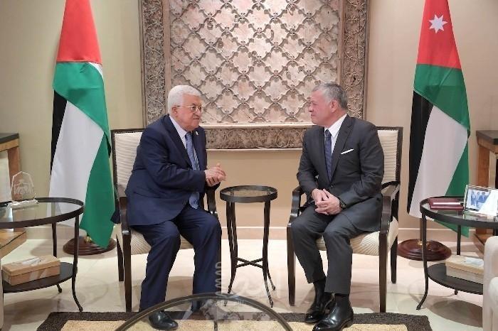الرئيس عباس يلتقي نظيره الأردني في عمان