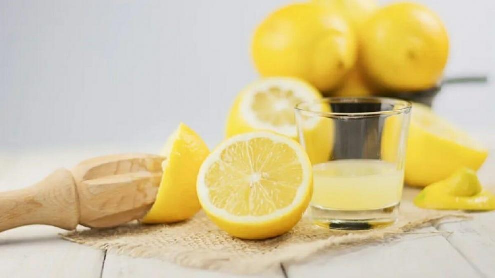 لا تتناول الحمضيات صباحًا لهذا السبب