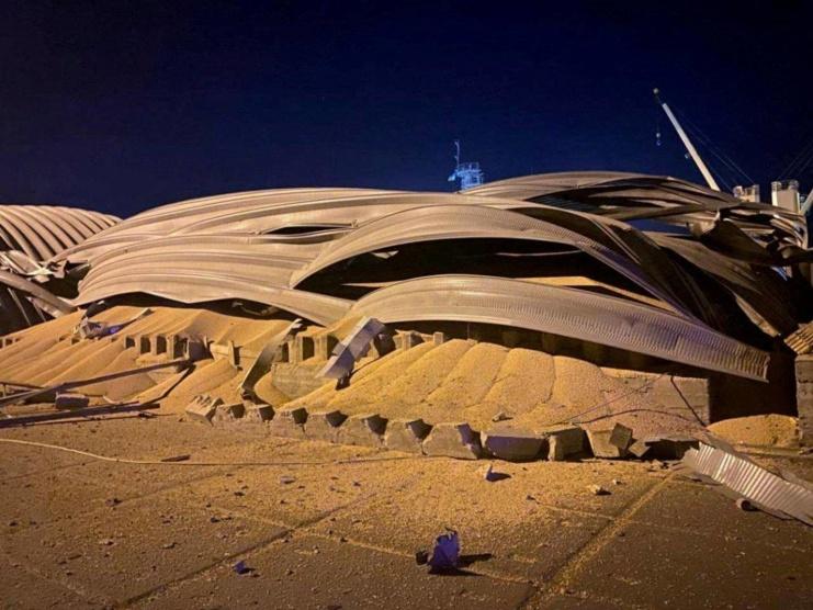 مسيرات روسية تستهدف منشآت حبوب في أوديسا