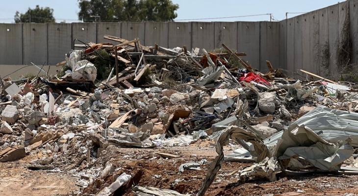 الاحتلال يهدم منشآت فلسطينية في الرملة