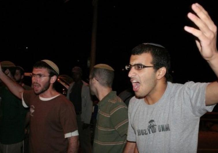 مستوطنون يهاجمون منازل الفلسطينيين بأريحا