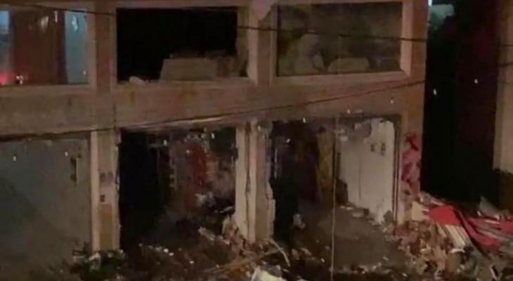 نابلس.. مستوطنون يدمرون متجرًا في حوارة والاحتلال يعتقل أصحابه