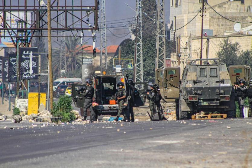 الاحتلال يعتقل 46 فلسطينيًا من الضفة الغربية