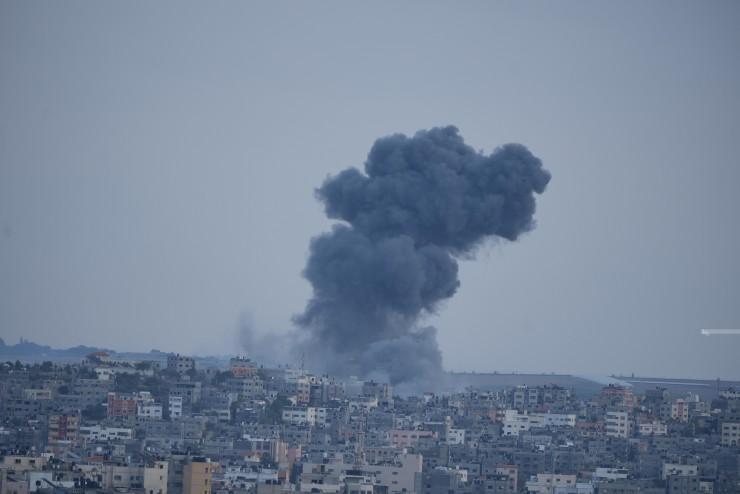 70 شهيدًا ومئات الإصابات باستئناف قصف الاحتلال لقطاع غزة