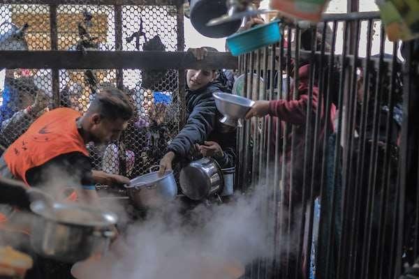 منظمة حقوقية: 71% من سكان غزة يعانون من مستويات حادة من الجوع