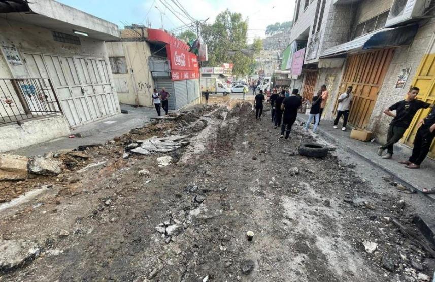 عدوان الاحتلال على مخيم نور شمس: اعتقالات وتفجير منازل وتدمير في البنية التحتية