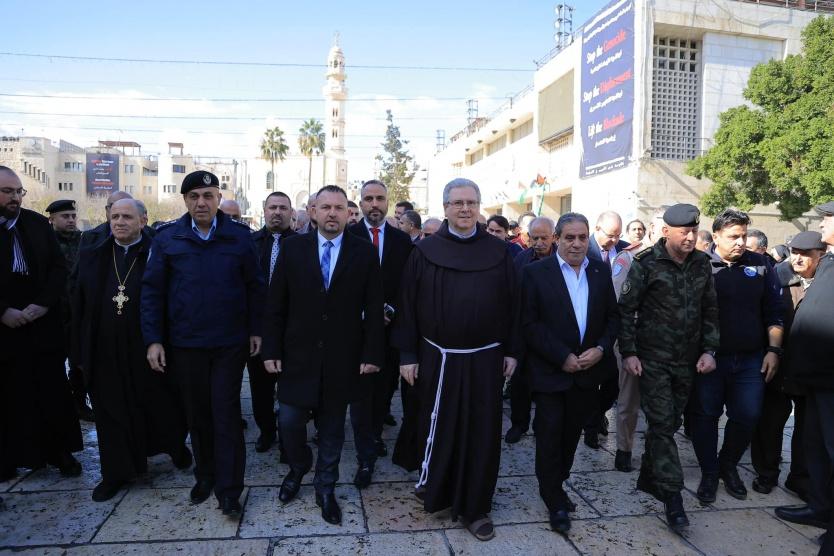 رئيس وأعضاء مجلس بلدية بيت لحم يشاركون في استقبال حارس الأراضي المقدسة قدس الأب فرانشيسكو باتون بمناسبة عيد الغطاس