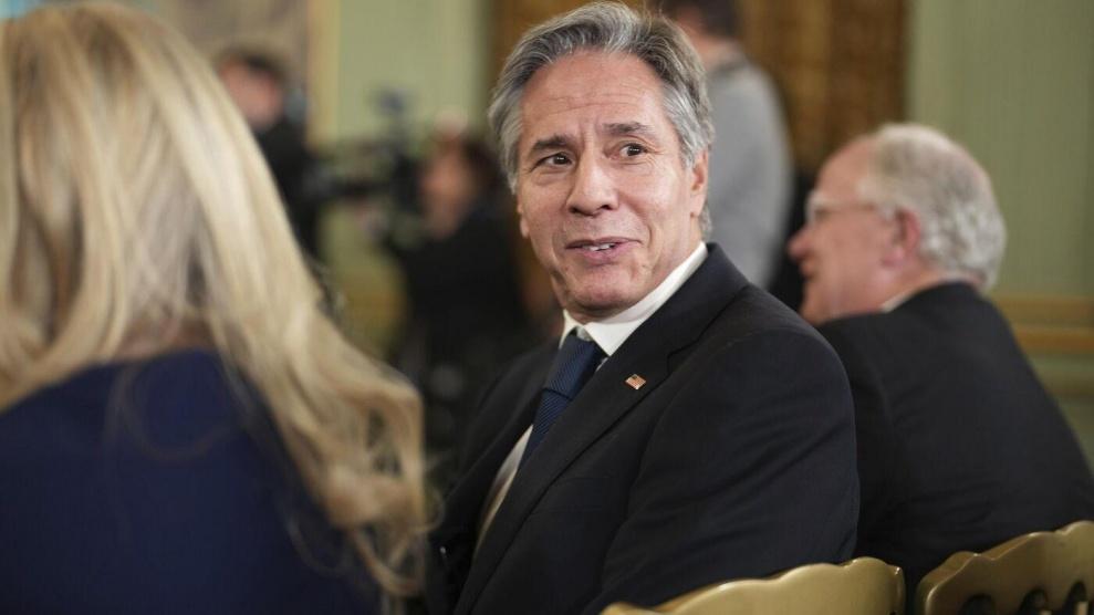 حماس: محاولات بلينكن تبرير جرائم الإبادة الجماعية تعكس التورّط الأمريكي بها