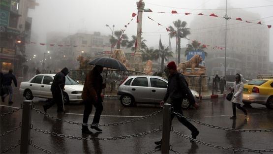 حالة الطقس: أجواء عاصفة وشديدة البرودة وأمطار غزيرة