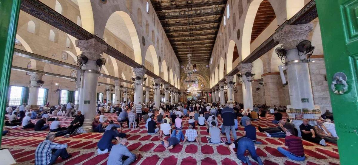 13 ألف مواطن فقط يؤدون صلاة الجمعة في المسجد الأقصى بسبب إجراءات الاحتلال